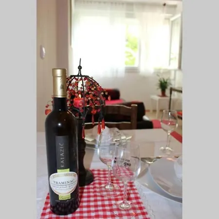 Apartamento Old City/beach 13 Minutes Away, Parking, For 4 Split