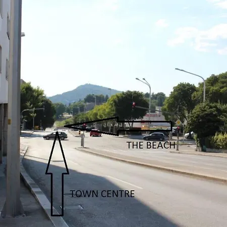 Old City/beach 13 Minutes Away, Parking, For 4 *